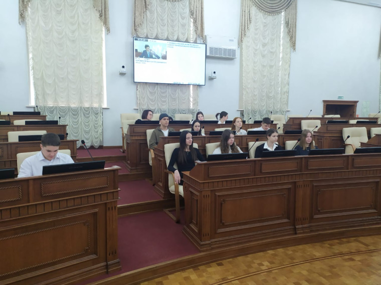 Экскурсия в Алтайское краевое Законодательное собрание.